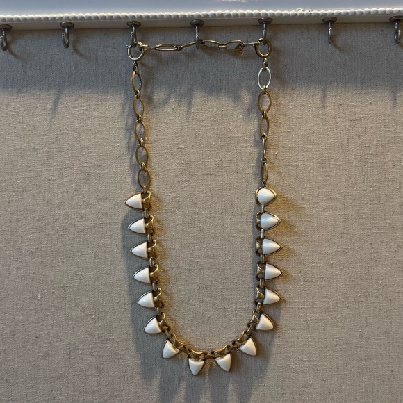EUC Stella & Dot Vintage Sutton White Multi-Layer Necklace - Picture 4 of 4